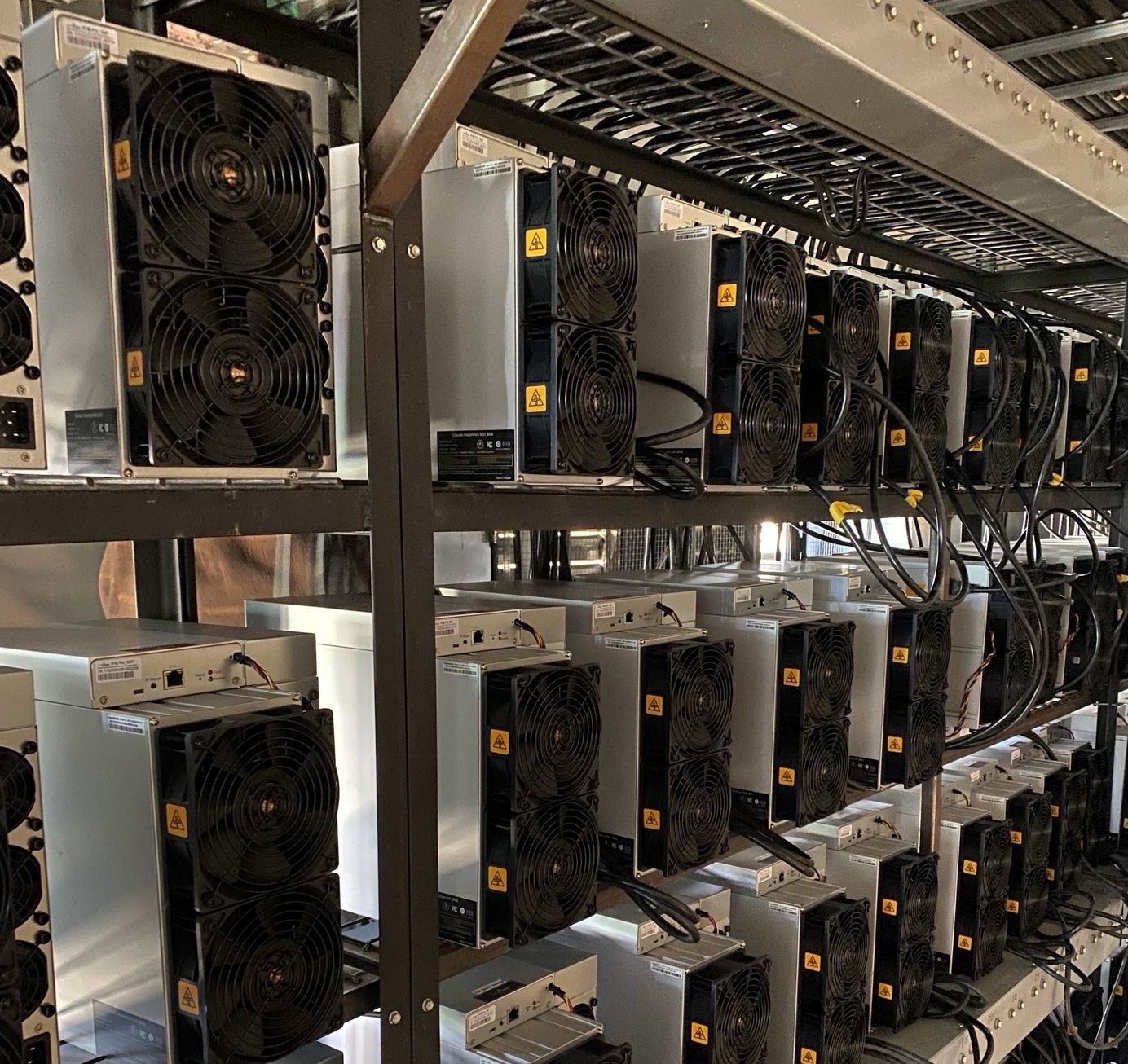 Bitmain Antminer S19j Pro 105TH Used ASIC Miner – Braiins/Vnish OS, 30-Day Warranty Bitmain ASIC bitcoin miner