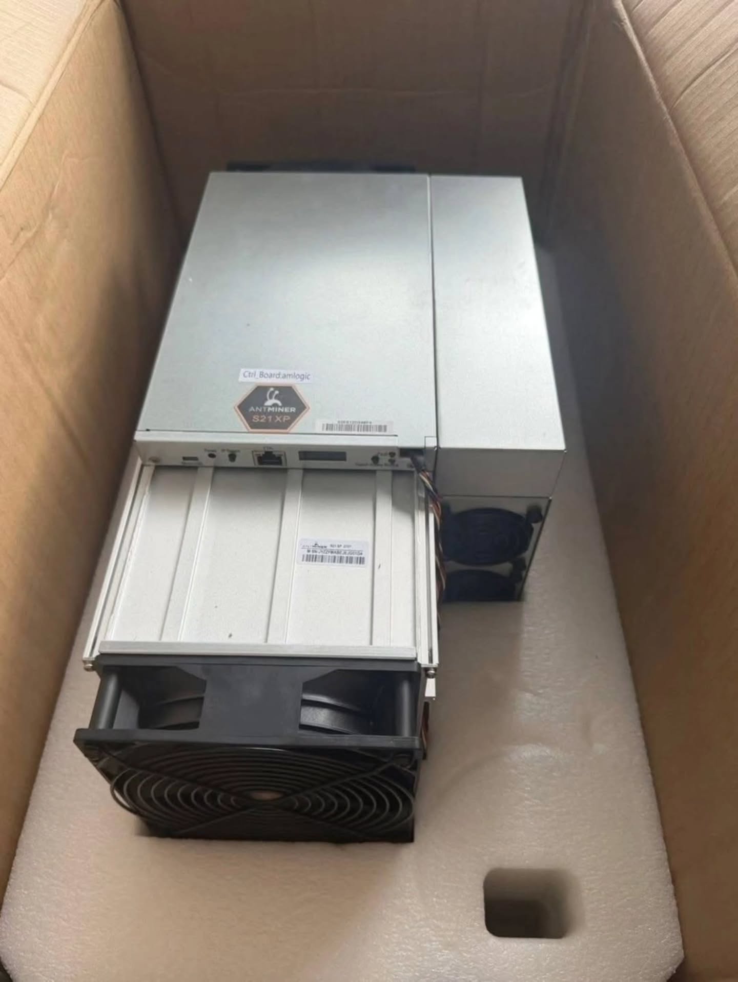 Bitmain Antminer S21 XP 270 TH/s Bitcoin Miner Bitmain ASIC bitcoin miner