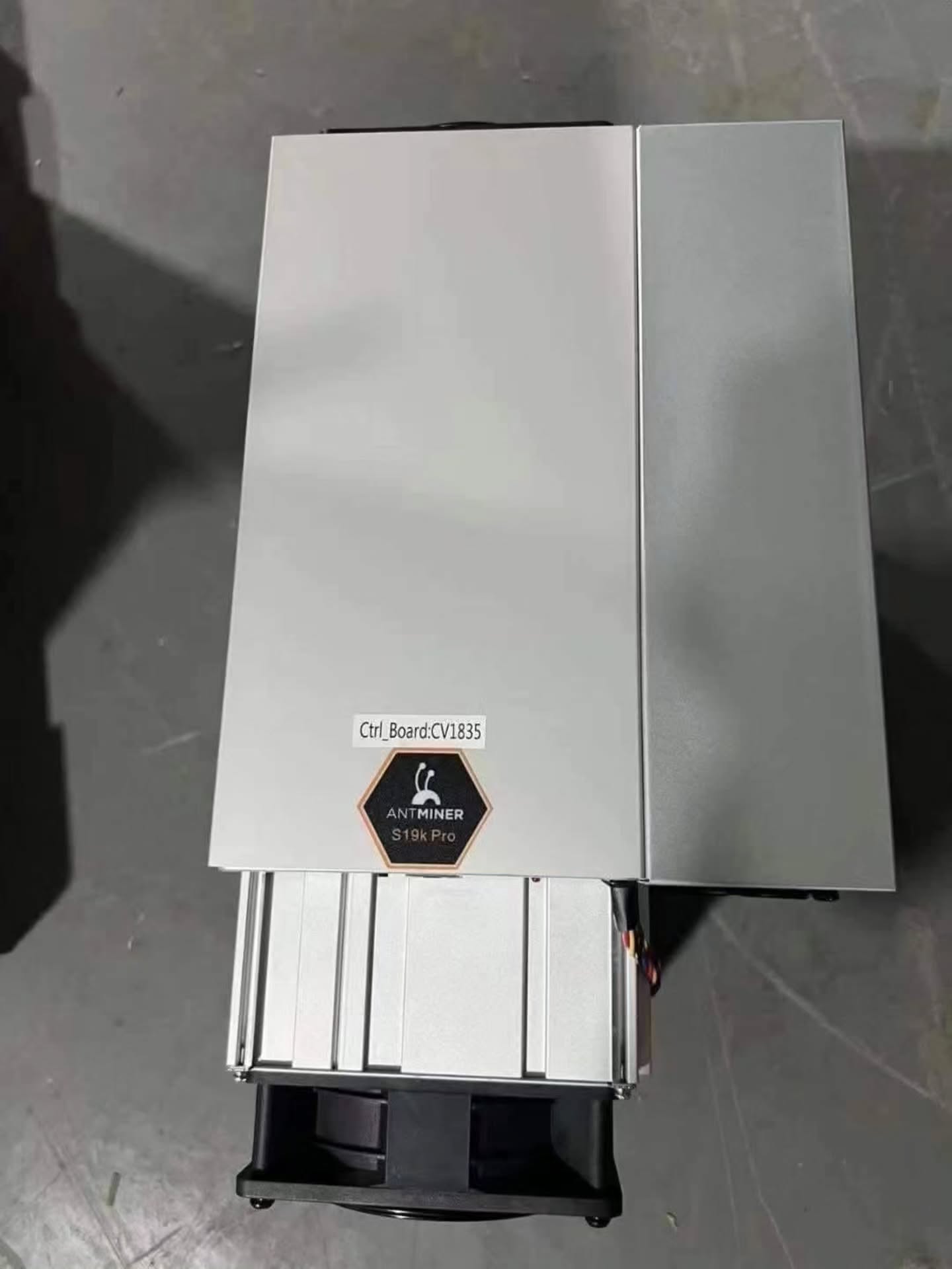 Used Bitmain Antminer S19k Pro 120 TH/s Bitcoin Miner Bitmain ASIC bitcoin miner