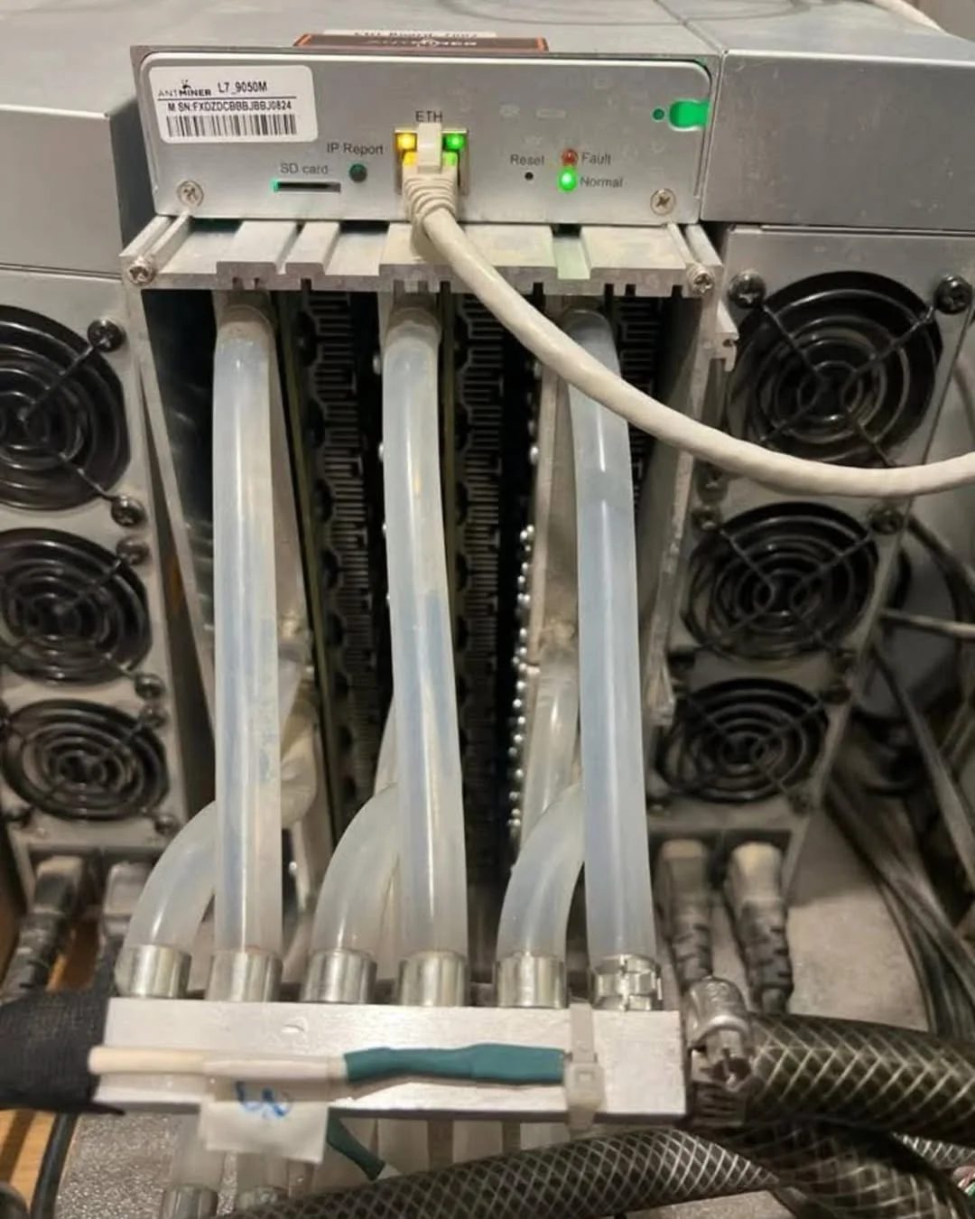 Used Bitmain Antminer L7 9.5 Gh/s Hydro-Converted Scrypt Miner Bitmain ASIC bitcoin miner